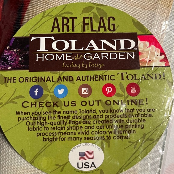 Santa at the Map House Flag - Picture 6 of 6